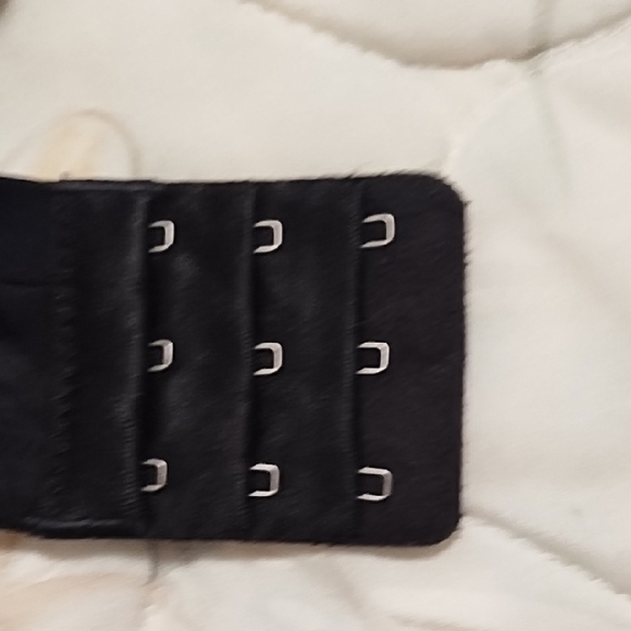 Victoria's Secret Classic Black Bra - Picture 4 of 6